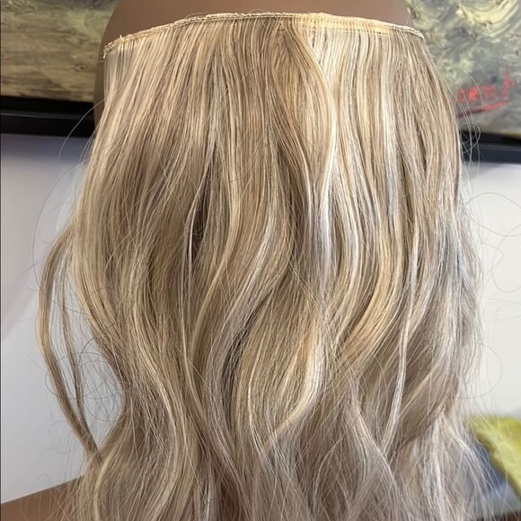 30" Cream Wavy Hair Extension with Natural Waves.  Brown and bleach blonde - Picture 2 of 6